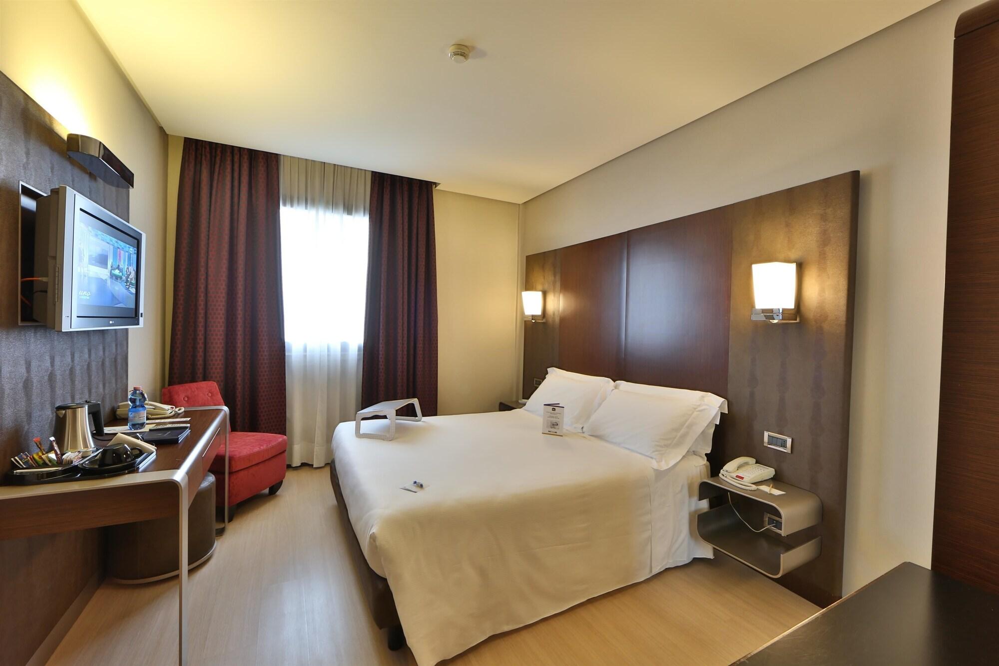 Best Western Hotel Goldenmile Milan Trezzano sul Naviglio Dış mekan fotoğraf