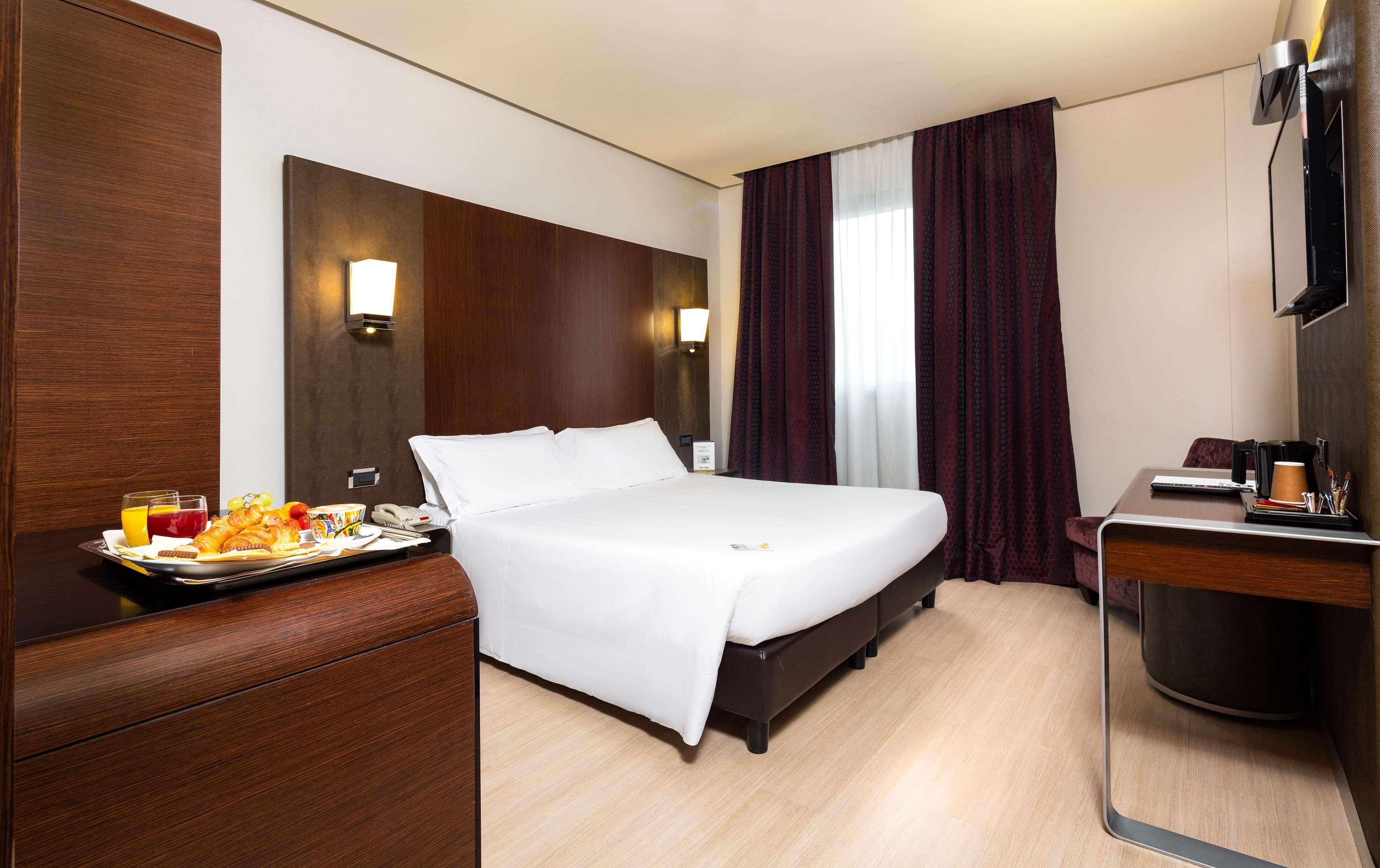Best Western Hotel Goldenmile Milan Trezzano sul Naviglio Dış mekan fotoğraf
