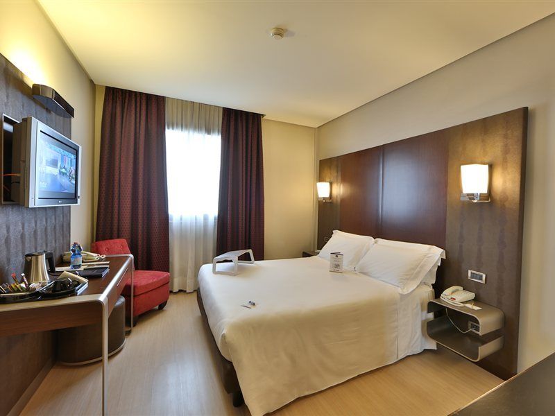 Best Western Hotel Goldenmile Milan Trezzano sul Naviglio Dış mekan fotoğraf